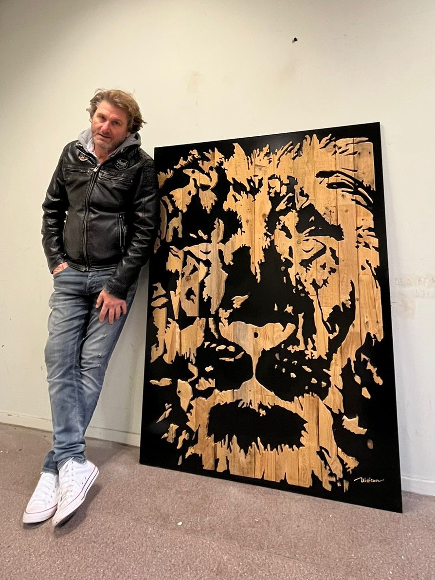 Leeuwenkop - 110 x 150 cm. TE KOOP - € 2.850,-